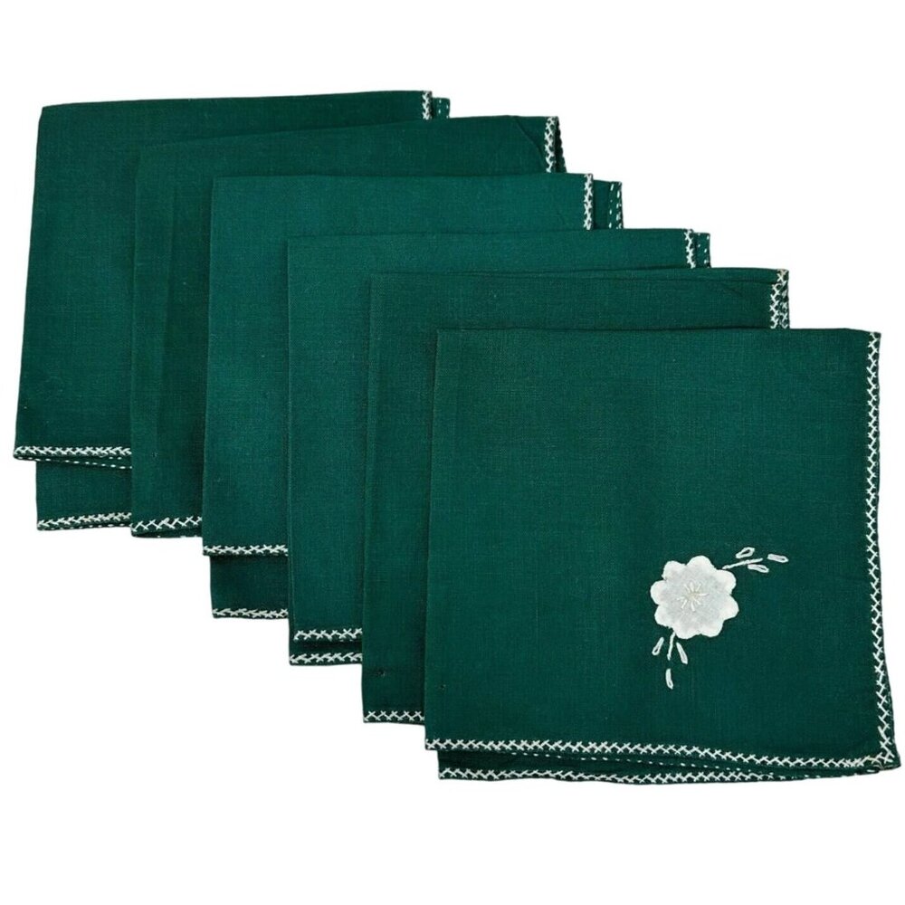 Green Cloth Napkins White Embroidered Floral Design Square Set of 6